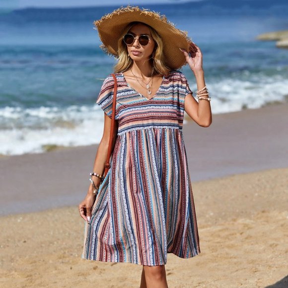 Emery Rose Dresses & Skirts - EMERY ROSE Striped & Geo Print Batwing Sleeve Smock Dress sz 12